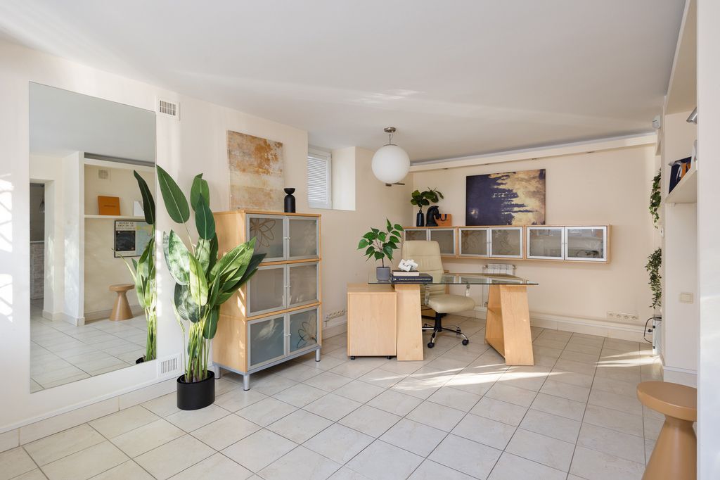 Komercyjny na sprzedaż