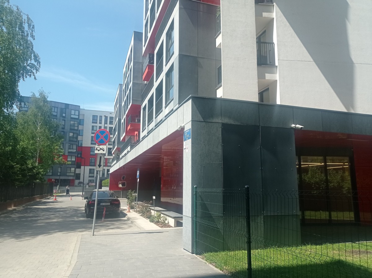 Komercyjny na sprzedaż