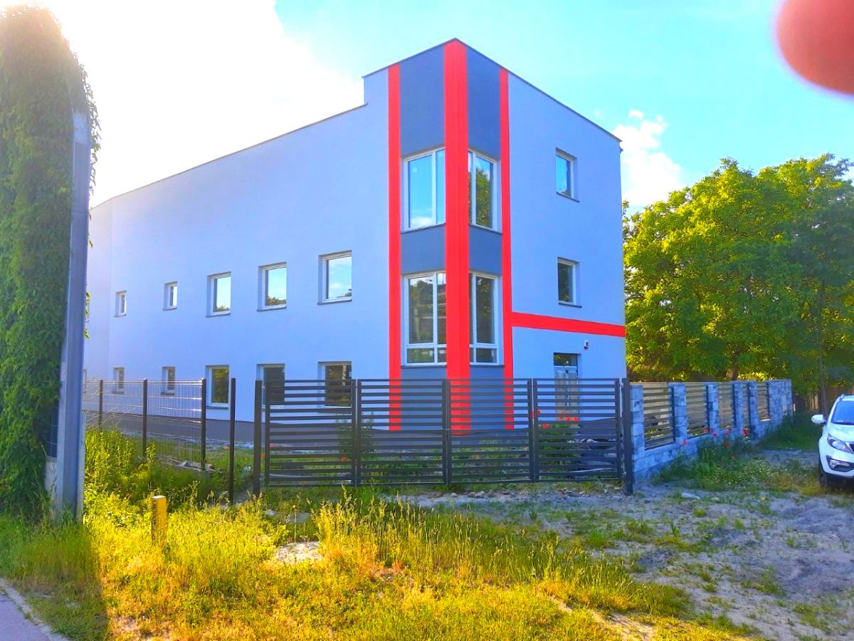 Komercyjny na sprzedaż