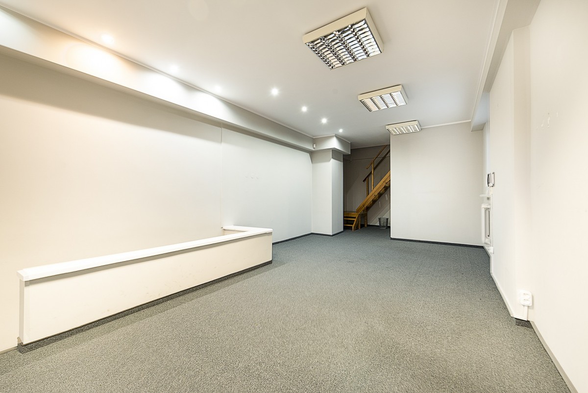 Komercyjny na sprzedaż