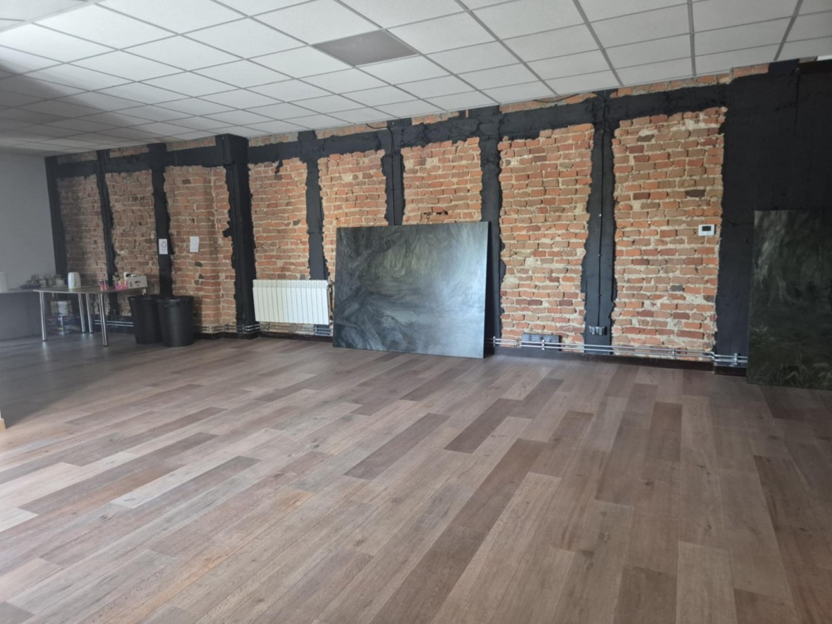 Komercyjny na wynajem