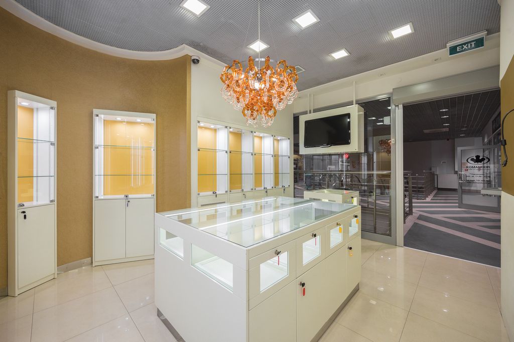 Komercyjny na sprzedaż