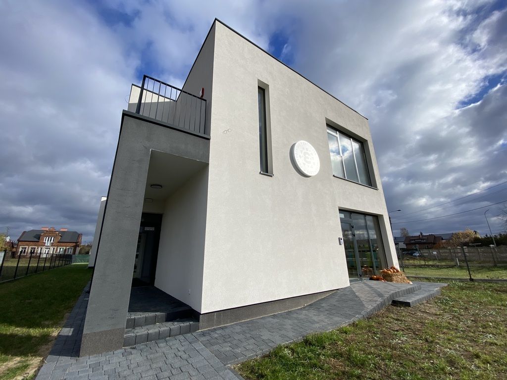 Komercyjny na wynajem