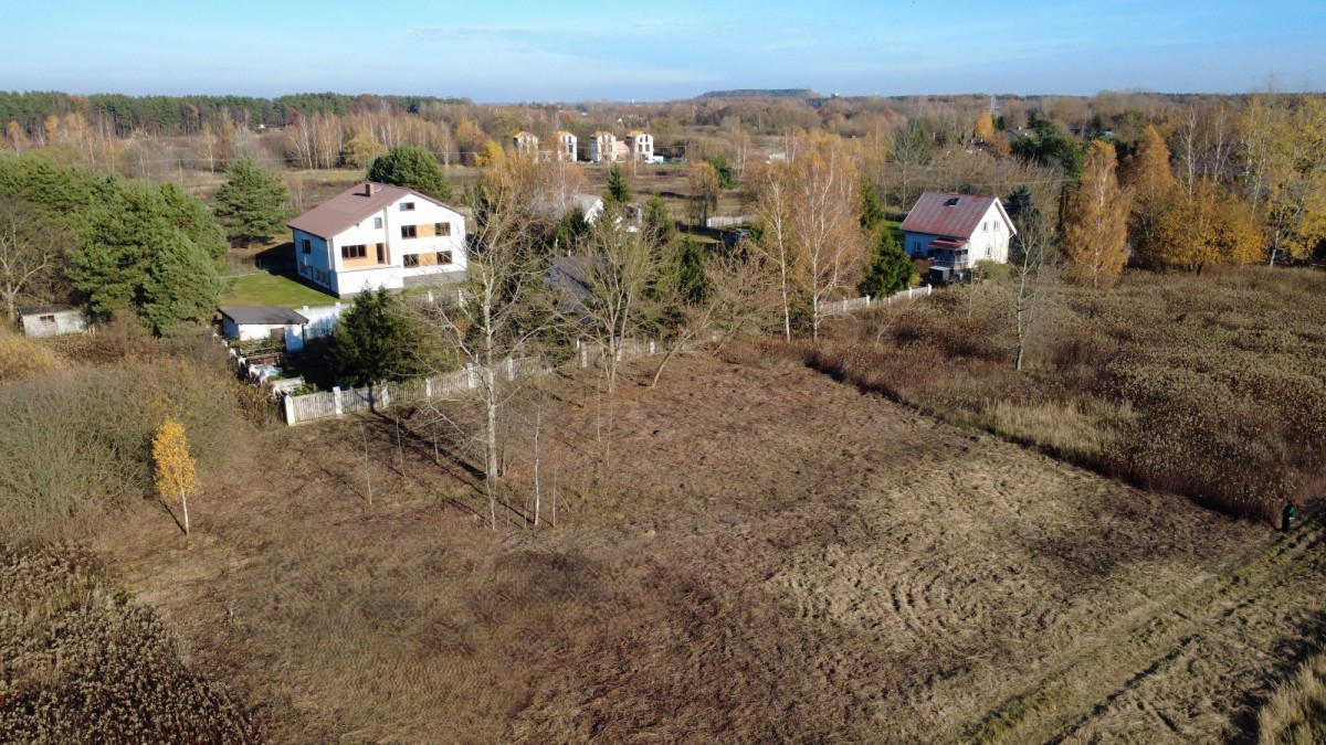 Działka na sprzedaż