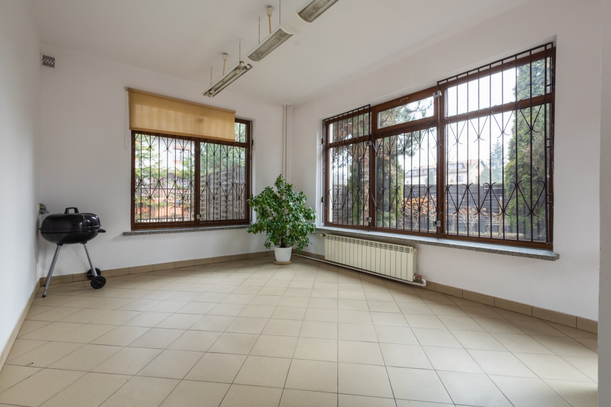 Komercyjny na sprzedaż