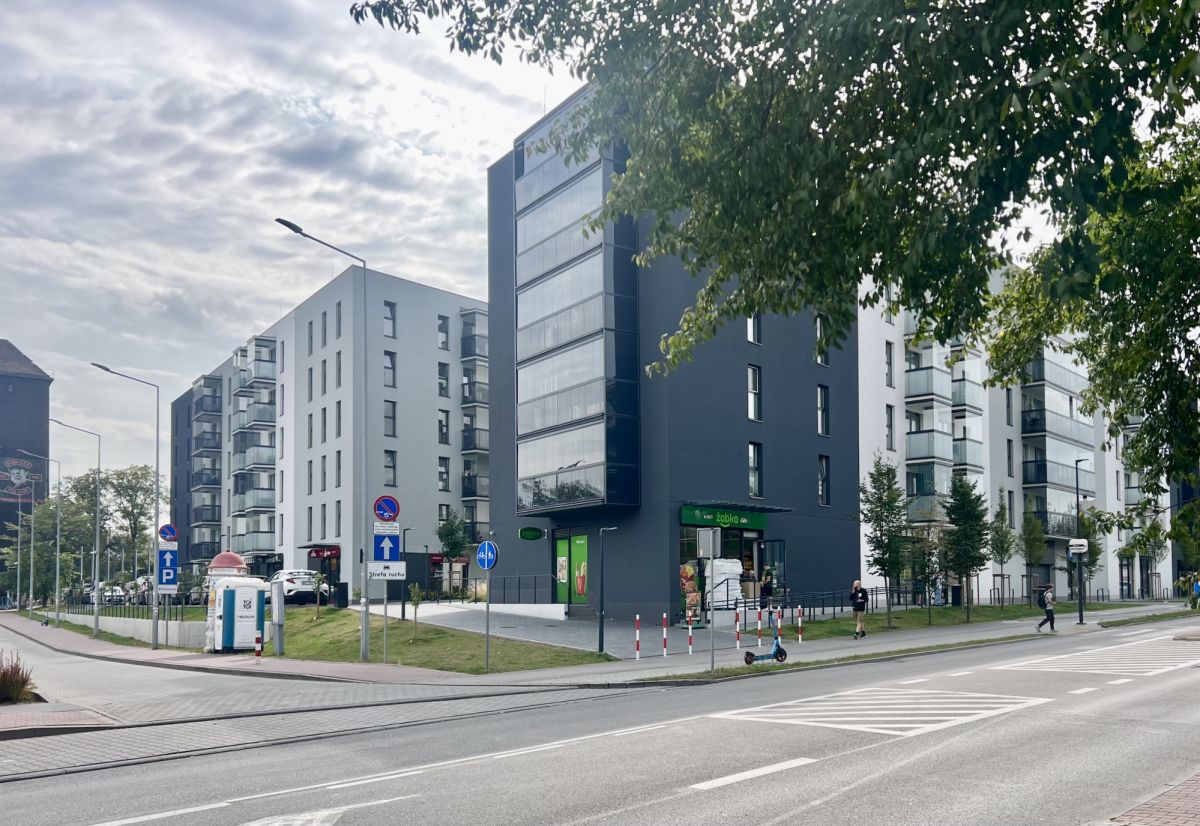 Komercyjny na wynajem