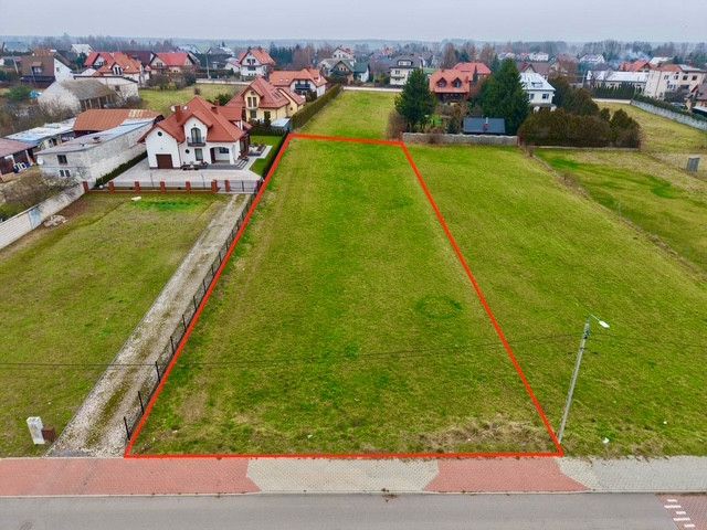 Działka na sprzedaż