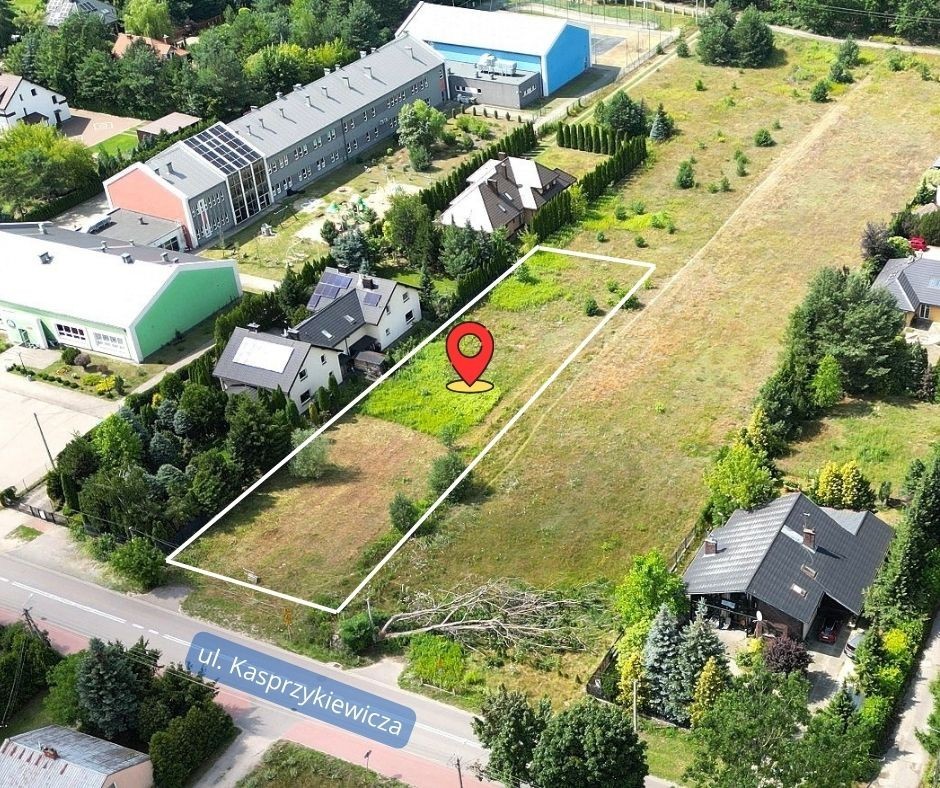 Działka na sprzedaż