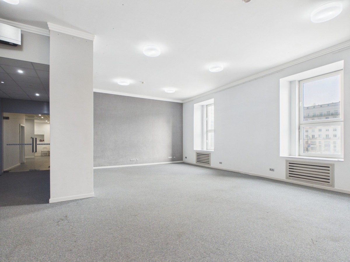 Komercyjny na wynajem