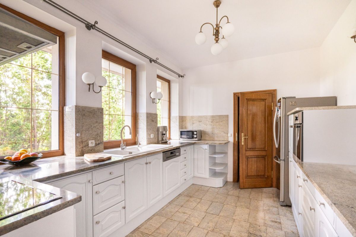 Komercyjny na sprzedaż