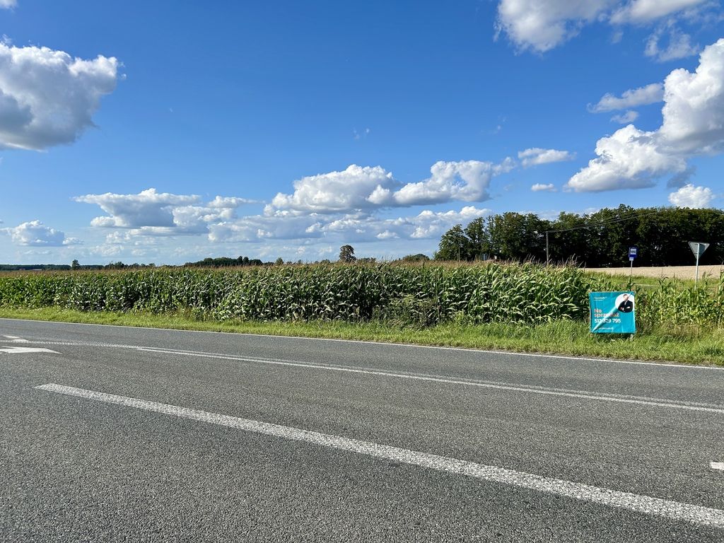 Działka na sprzedaż