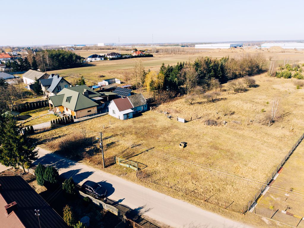 Działka na sprzedaż