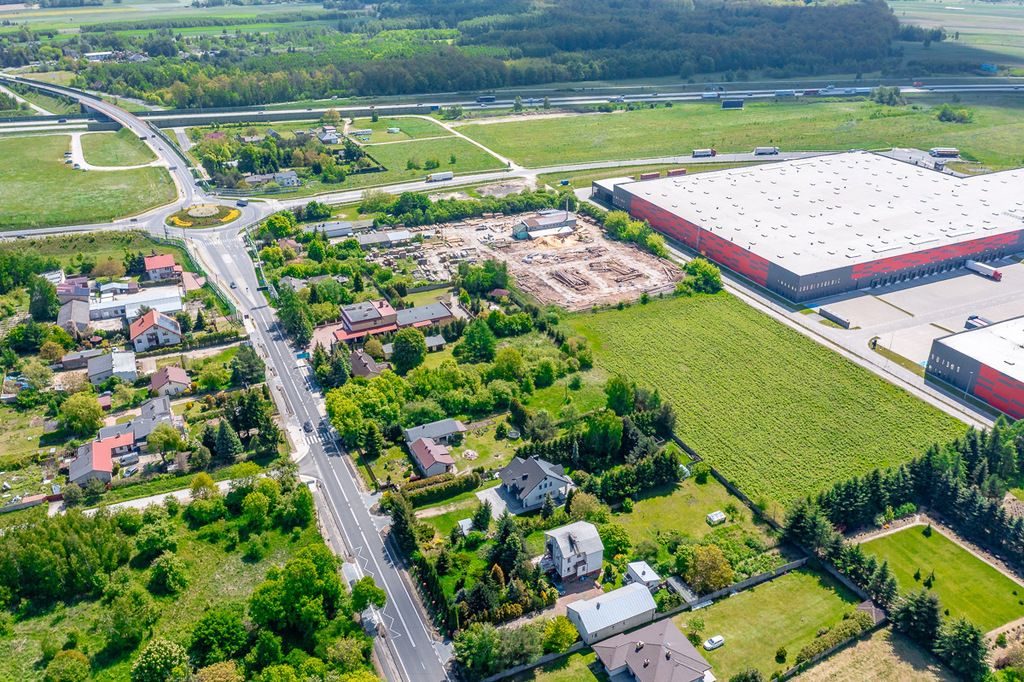 Działka na sprzedaż