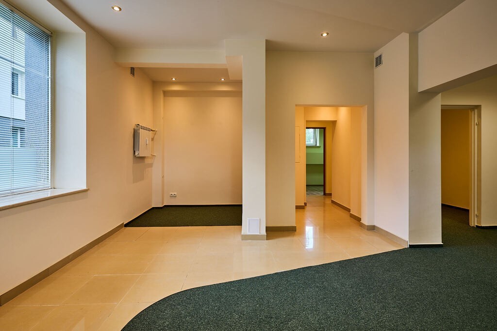 Komercyjny na sprzedaż