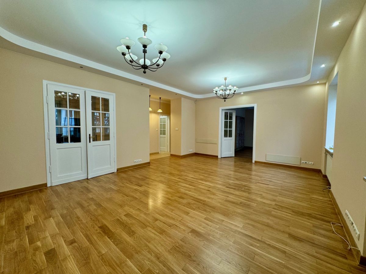 Komercyjny na wynajem