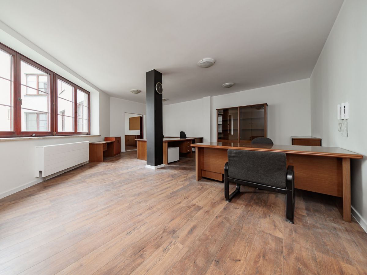 Komercyjny na sprzedaż