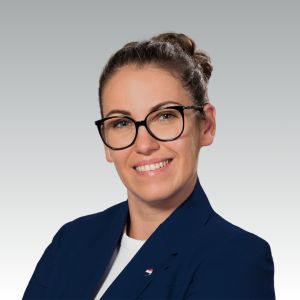 Weronika Oezcelik